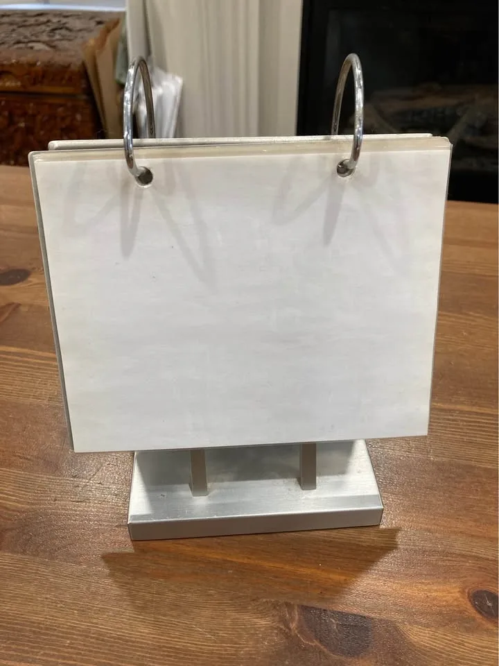 Metal 30-Photo Flip Display – Scripture Cover Plate image indicator(2)