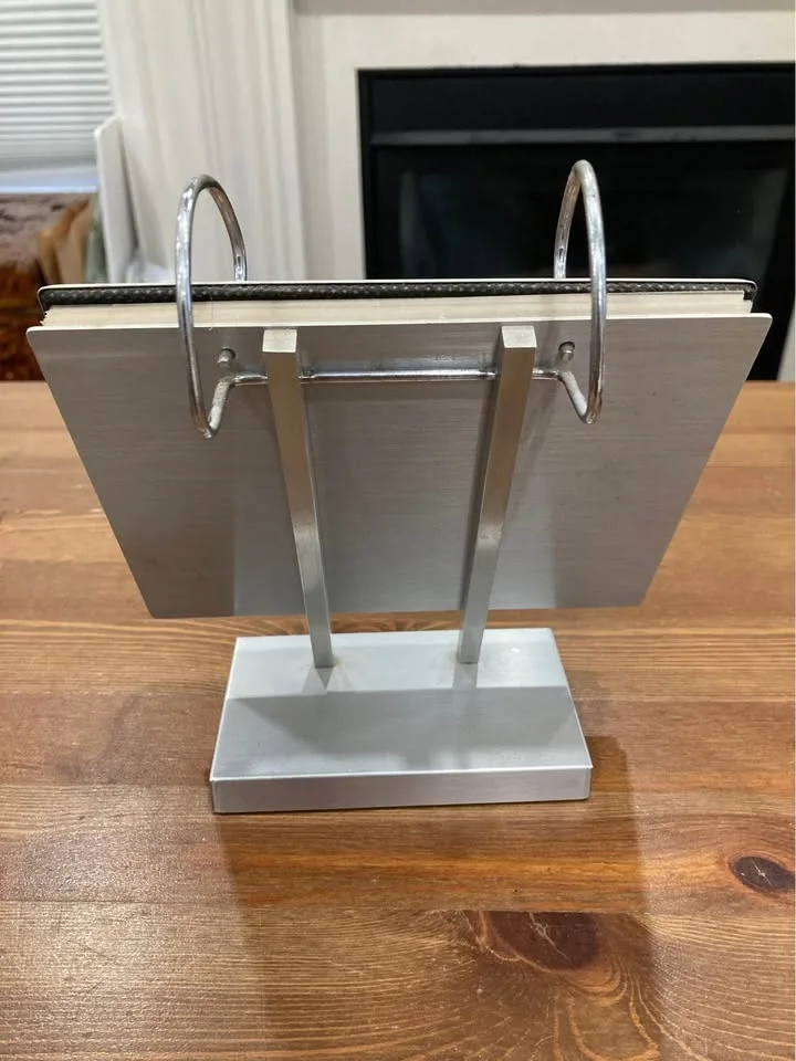 Metal 30-Photo Flip Display – Scripture Cover Plate image indicator(3)