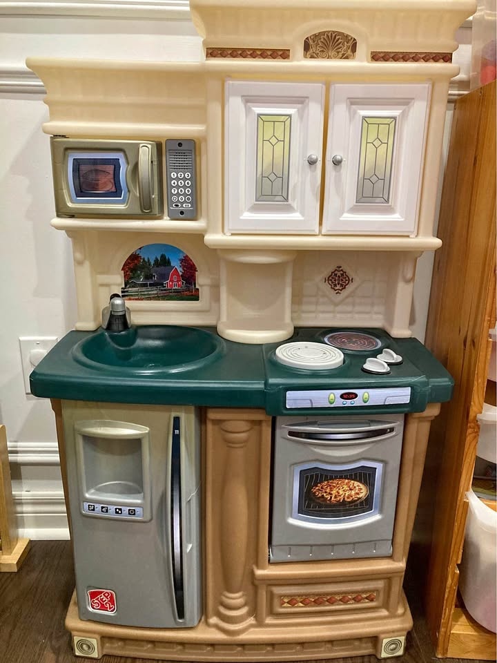 Step2 Play Kitchen – Kids Toy Kitchen Set