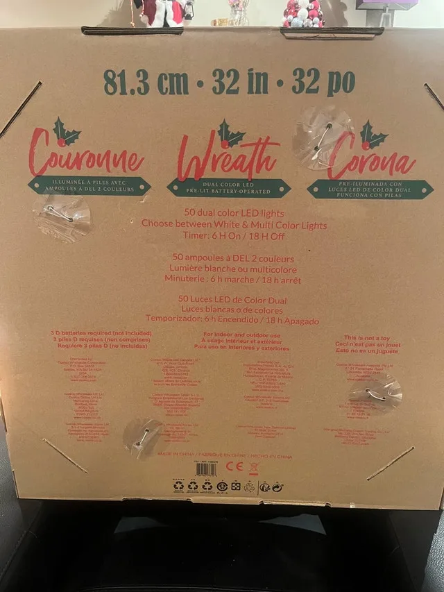 Christmas Wreath - Pre-Lit - BRAND NEW image indicator(3)