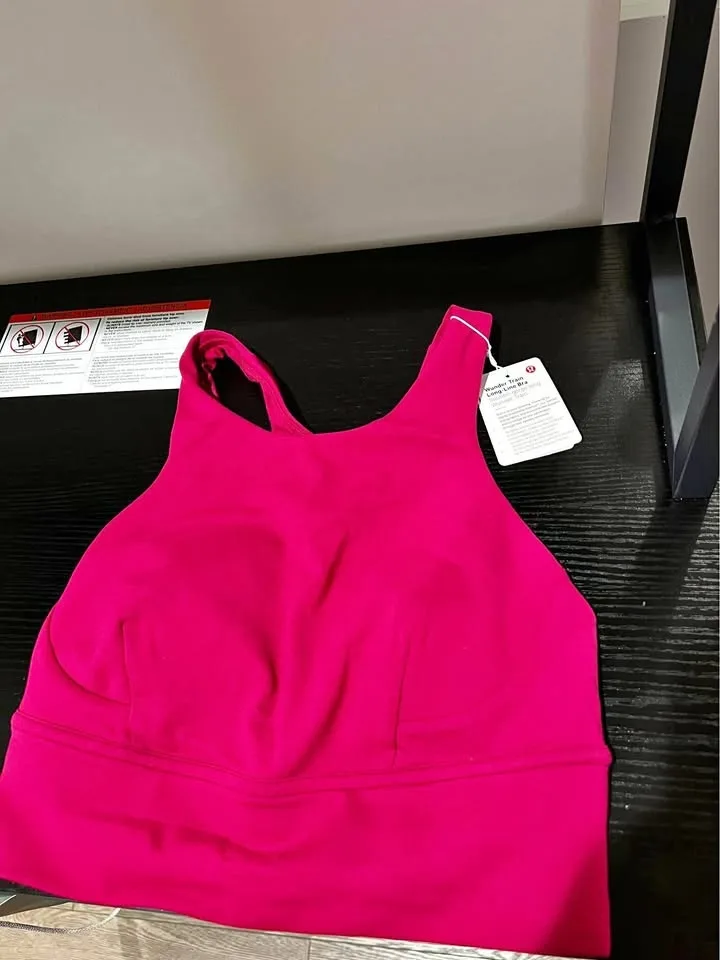 Wunder train lululemon sports bra