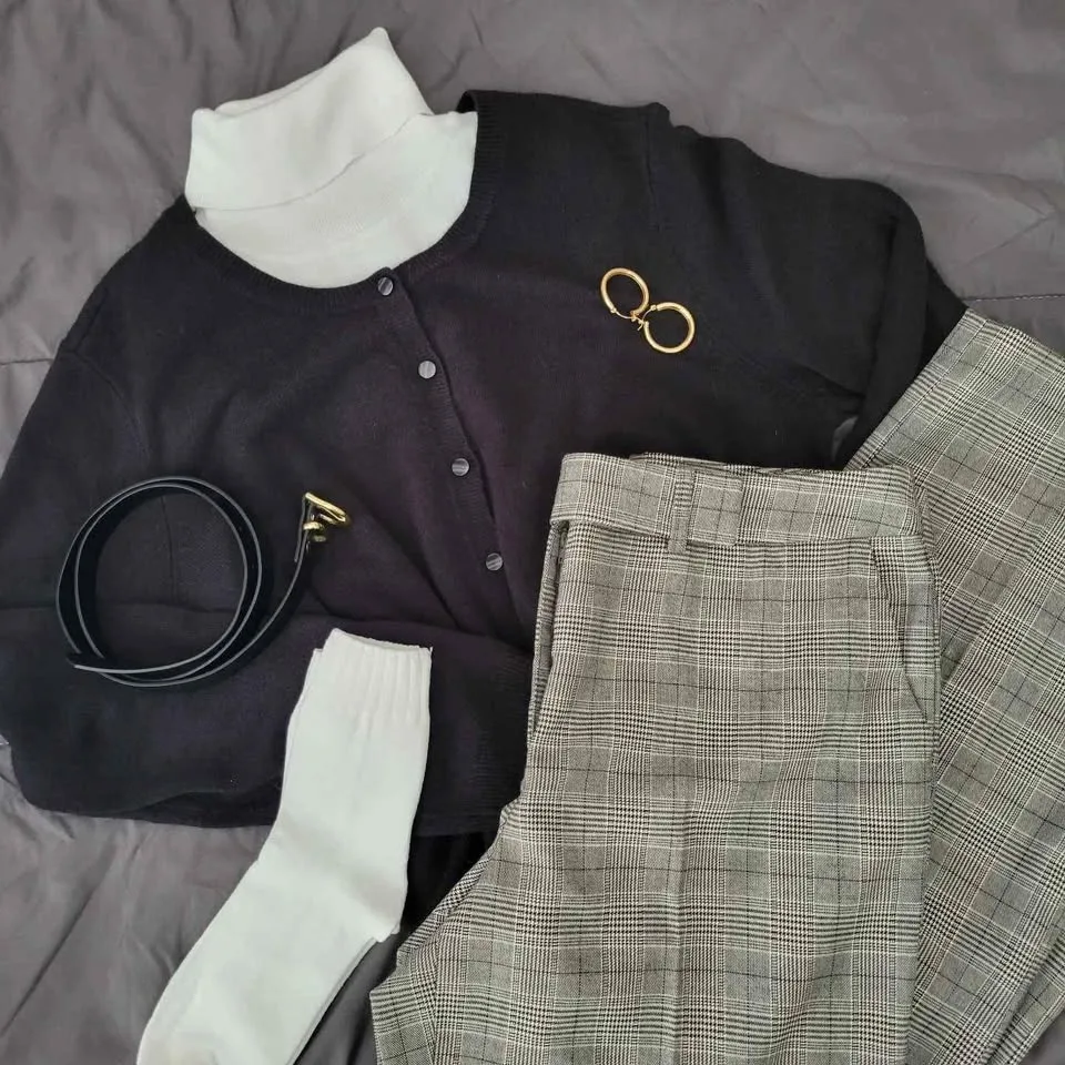 Thrifted Mystery Style Bundle image indicator(3)