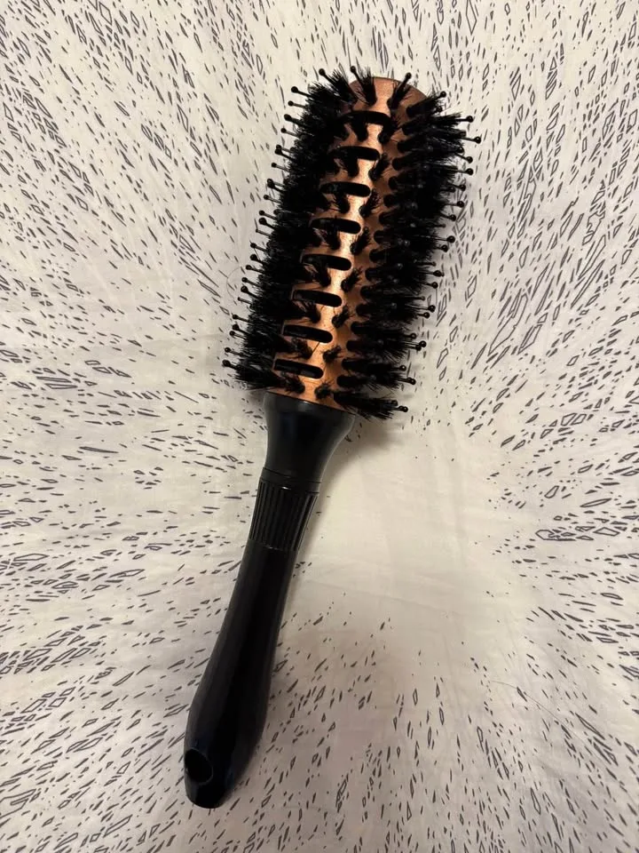 Conair 2.5” Ceramic Roundbrush