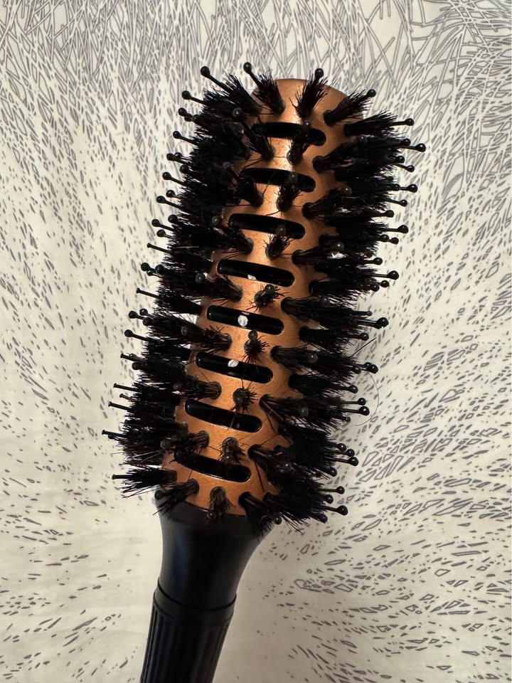 Conair 2.5” Ceramic Roundbrush - photo 2