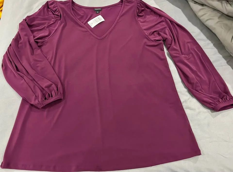 #Cleanout BNWT Size 1-2 Torrid shirt lot. image indicator(6)