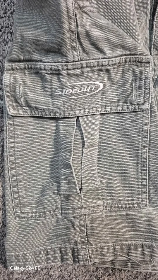 Vintage Y2K Baggy Sideout Cargo Jorts image indicator(9)