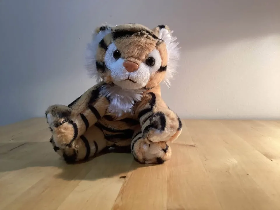 Various stuffed Animals image indicator(7)