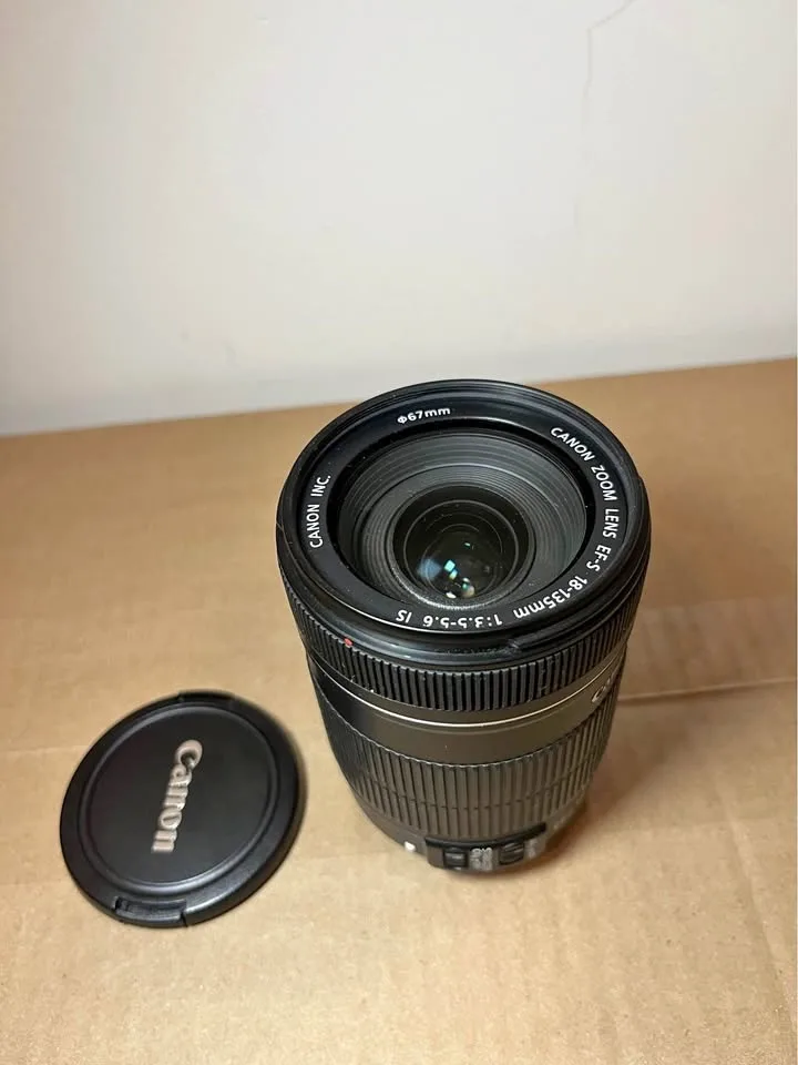 Canon EF 18-135mm f/3.5-5.6