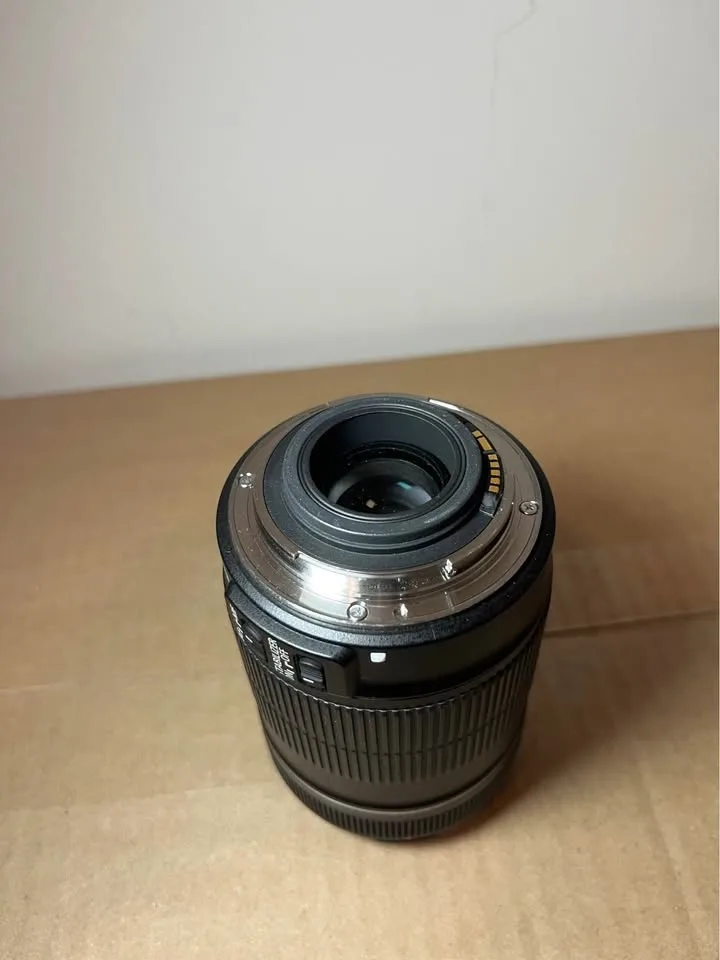 Canon EF 18-135mm f/3.5-5.6 image indicator(4)