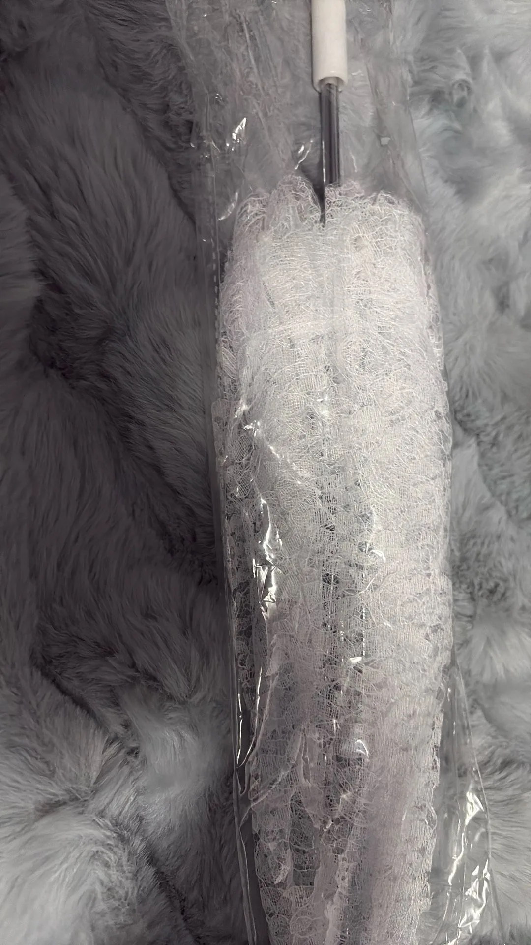 New White Lace Wedding Parasol image indicator(3)