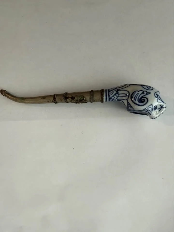 Elephant Smoking Pipe Vintage Style Blue & White Ceramic image indicator(2)