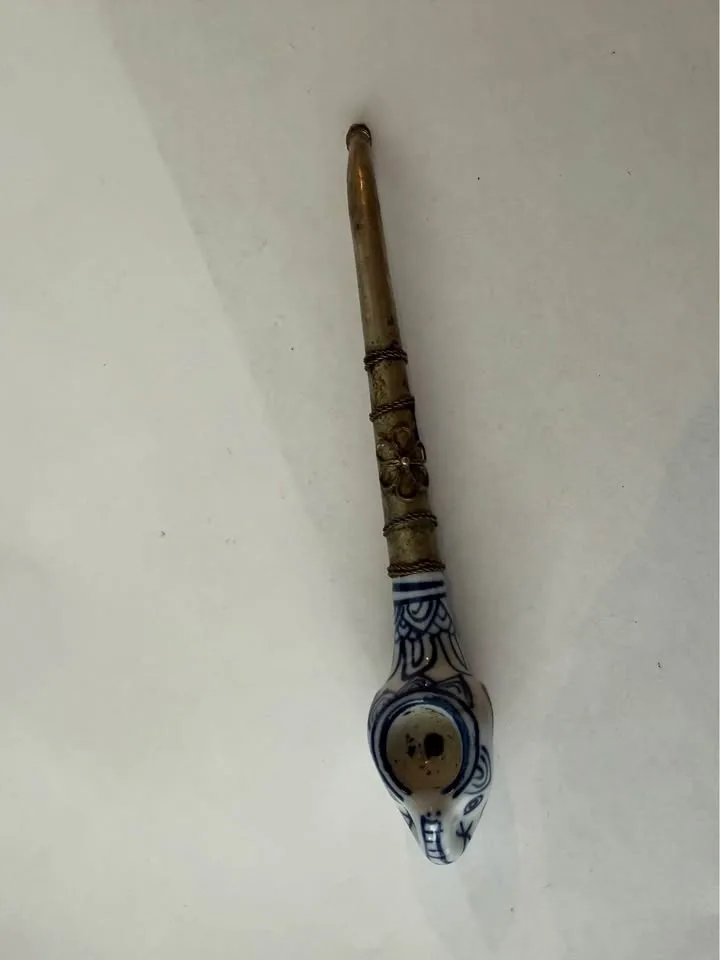 Elephant Smoking Pipe Vintage Style Blue & White Ceramic image indicator(3)