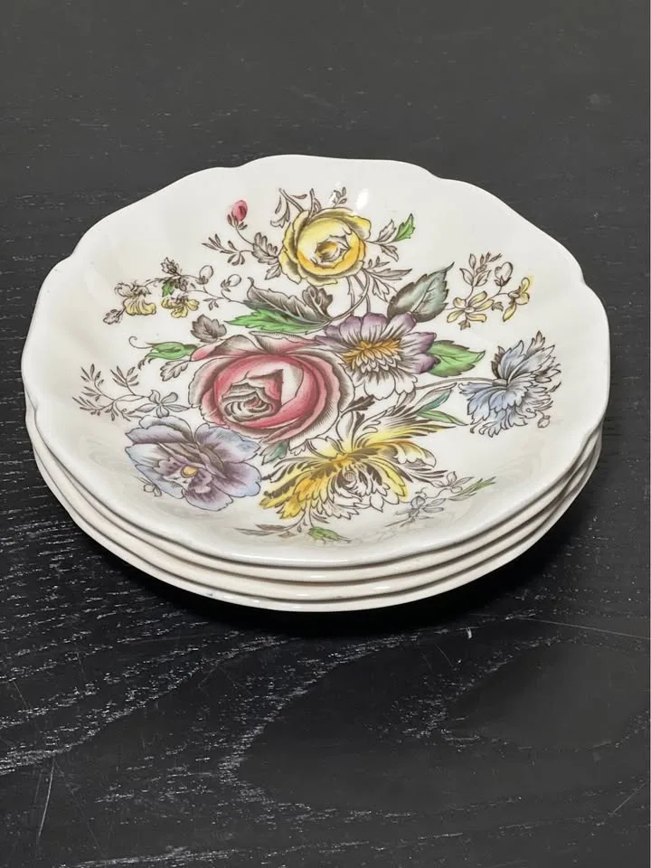 Johnson Brothers Sheraton Floral Set of 4 Saucers image indicator(2)
