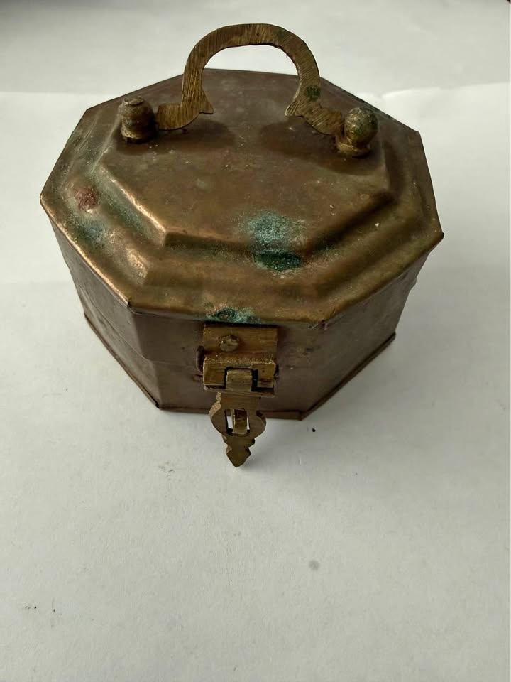 Antique Brass Trinket Box - Octagonal Keepsake