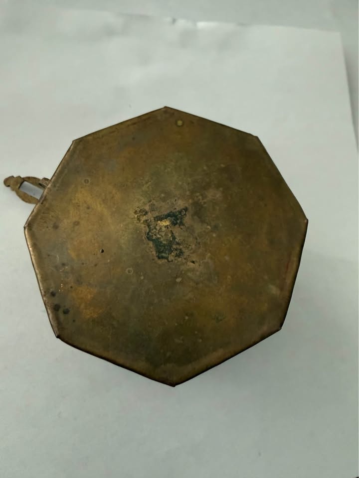 Antique Brass Trinket Box - Octagonal Keepsake - photo 4