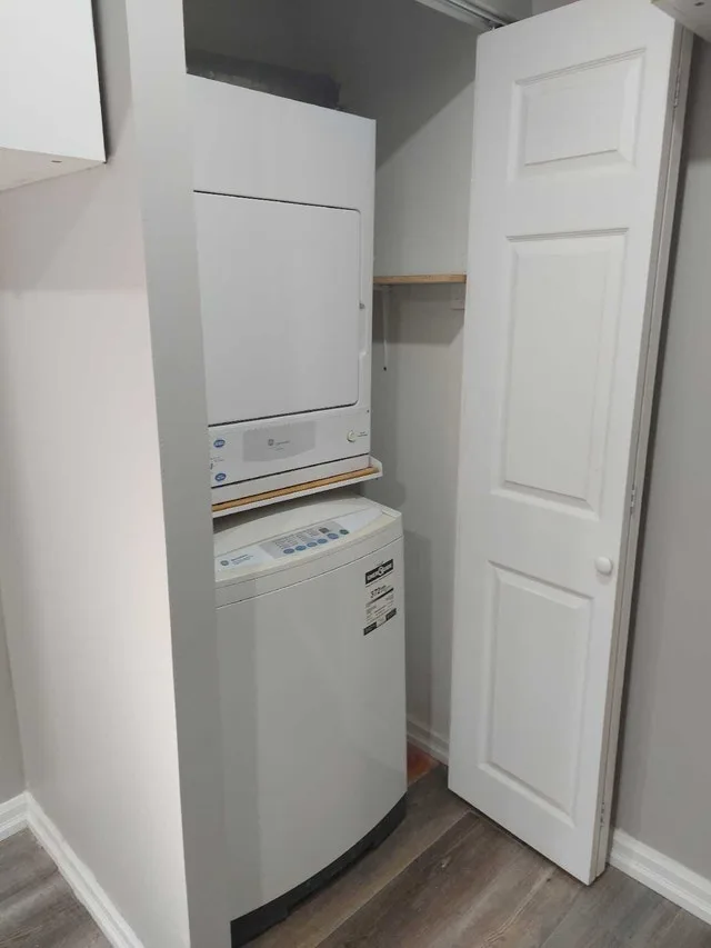 WALKOUT BESEMENT FOR RENT image indicator(2)