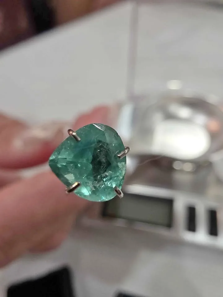 Natural emerald Colombian