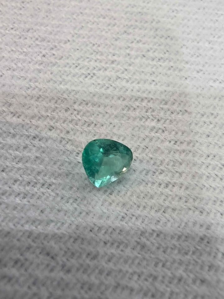 Natural emerald Colombian - photo 5