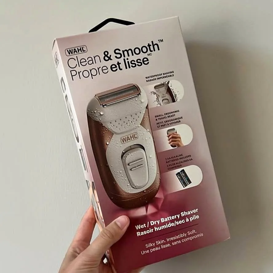 WAHL CLEAN & SMOOTH™ WET/DRY BATTERY SHAVER