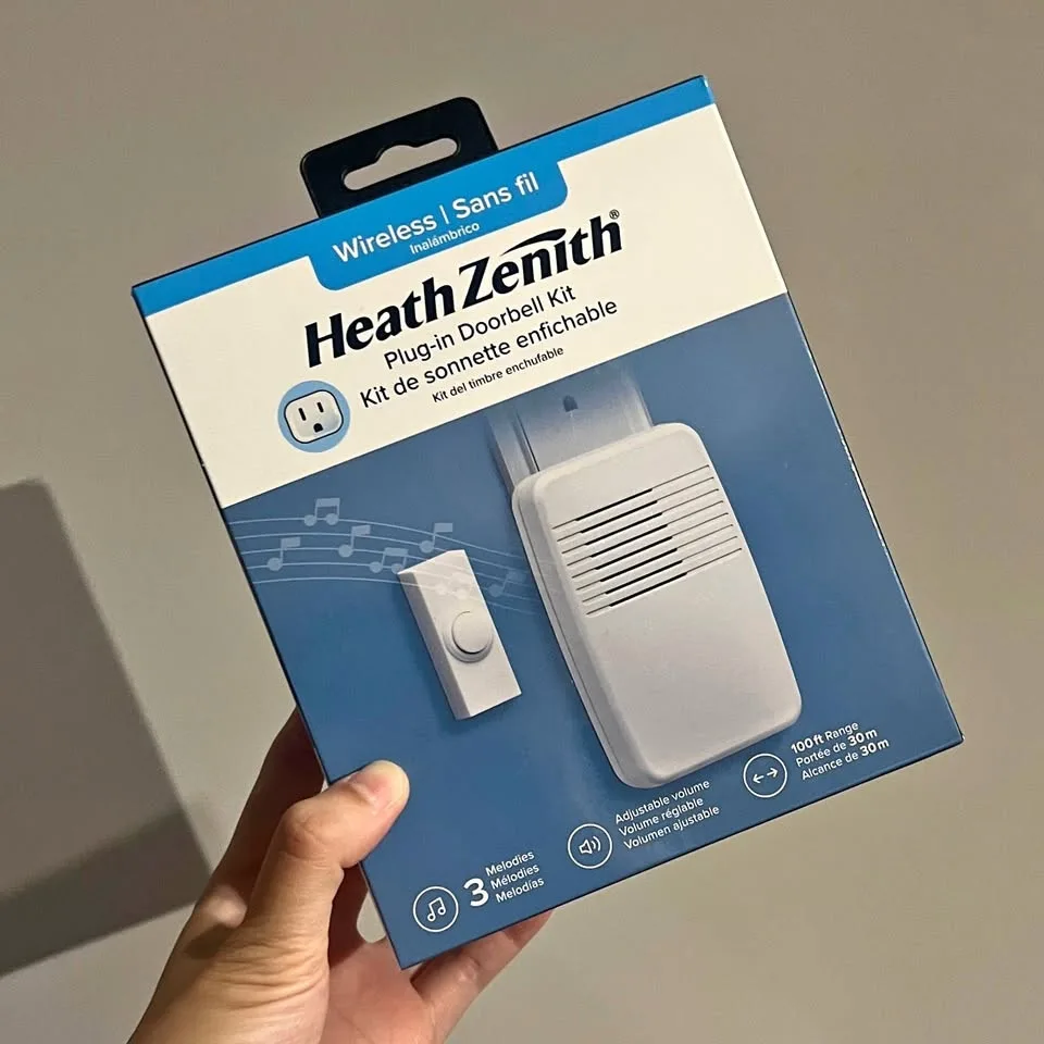 Heath/Zenith Wireless Plug-in Doorbell Chime Kit, White