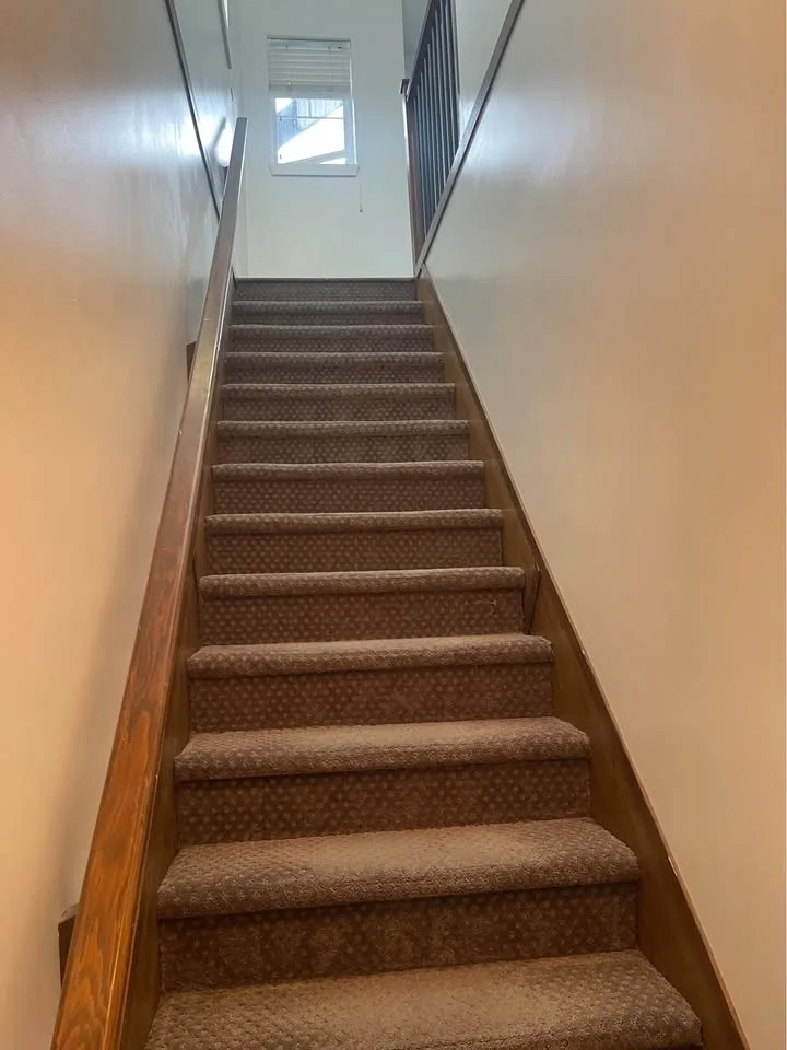 1 Bed 1 Bath - House image indicator(8)