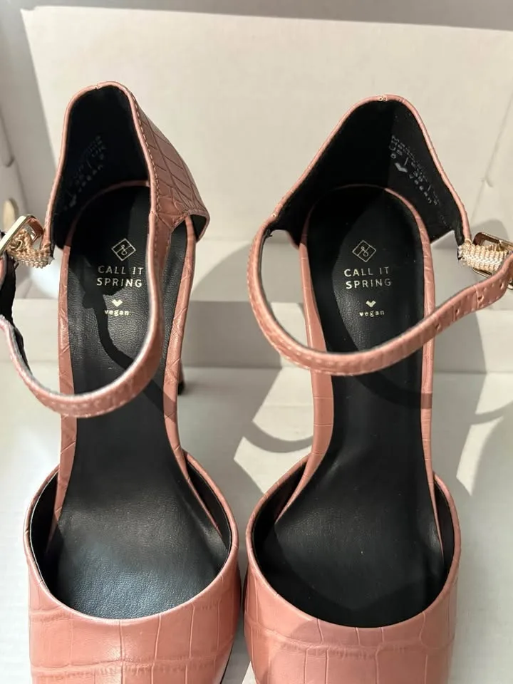 Call it spring heels image indicator(3)