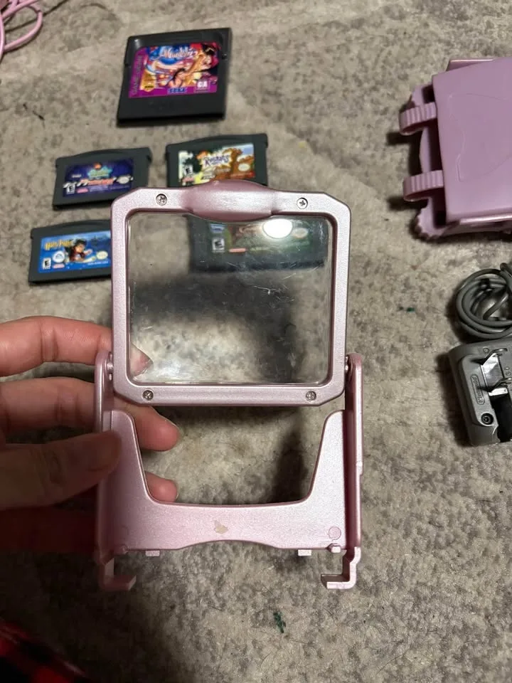 Nintendo game boy pink image indicator(6)