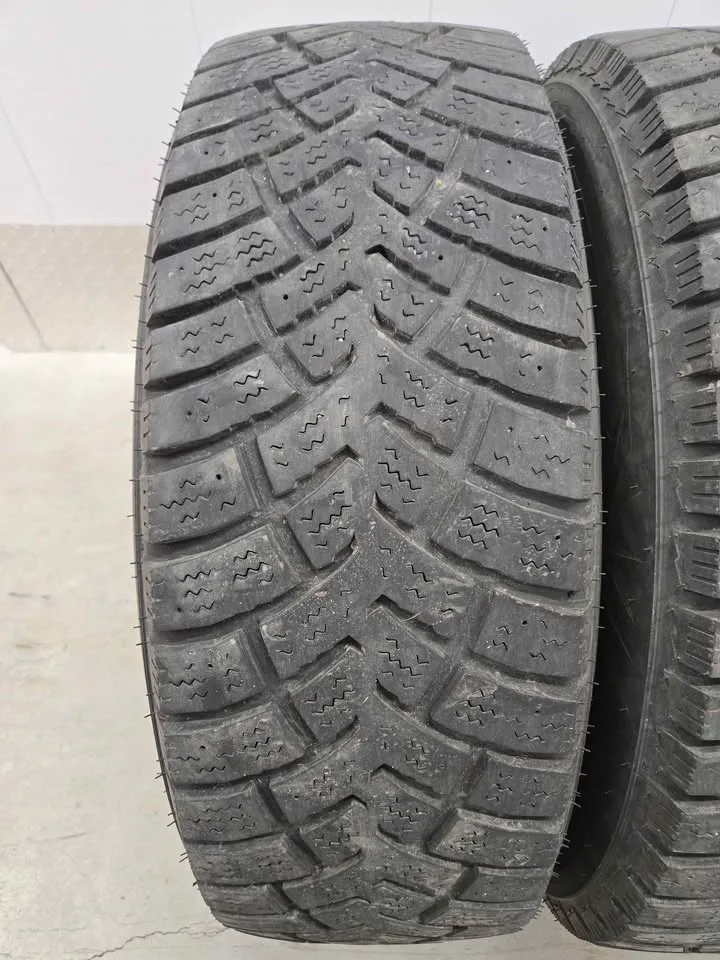 Nexen Winguard Winter Tires- LT275/70R18 image indicator(2)