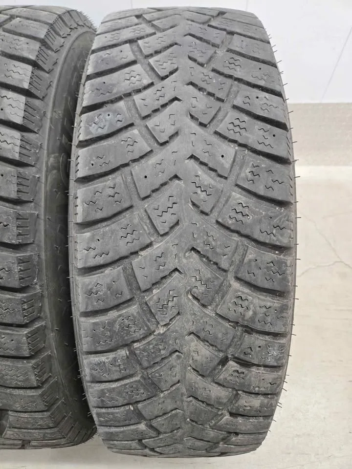 Nexen Winguard Winter Tires- LT275/70R18 image indicator(5)