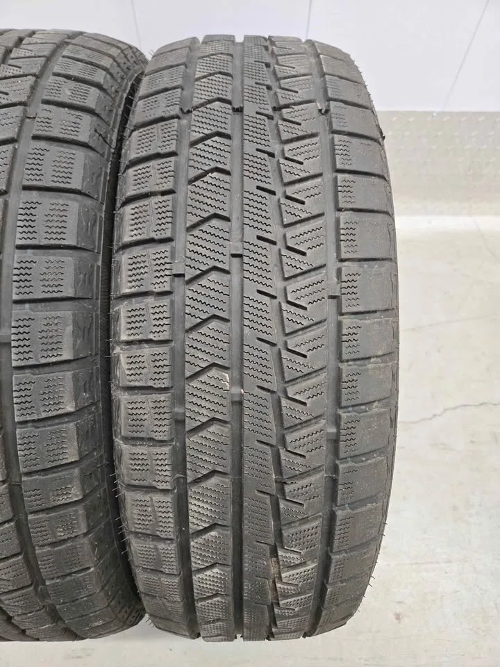 Two Winter Tires- 225/60R18 image indicator(6)