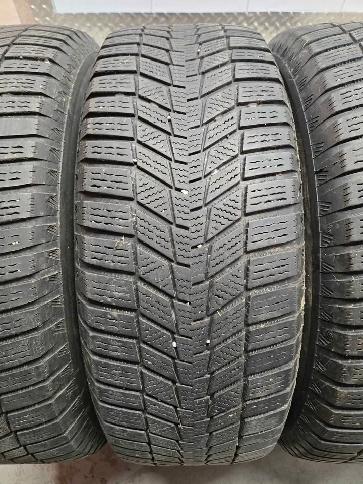 Continental Winter Contact Tires- 215/65R16 image indicator(3)