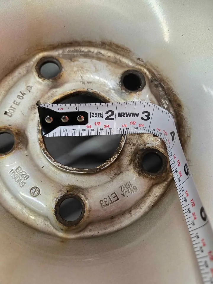 Continental Winter Contact Tires- 215/65R16 image indicator(10)