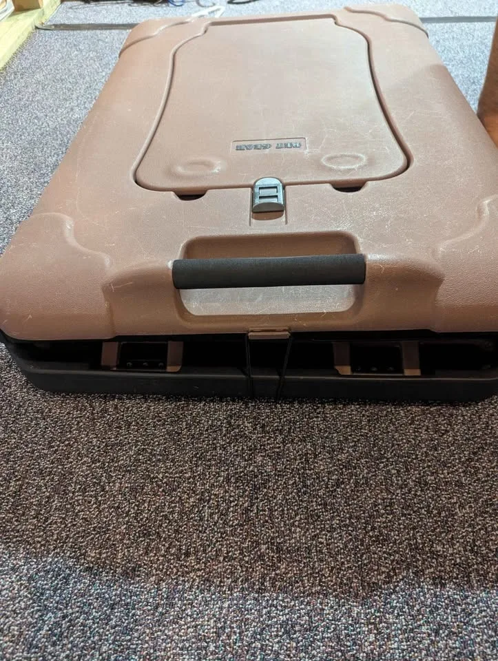 Pet Gear folding kennel image indicator(3)