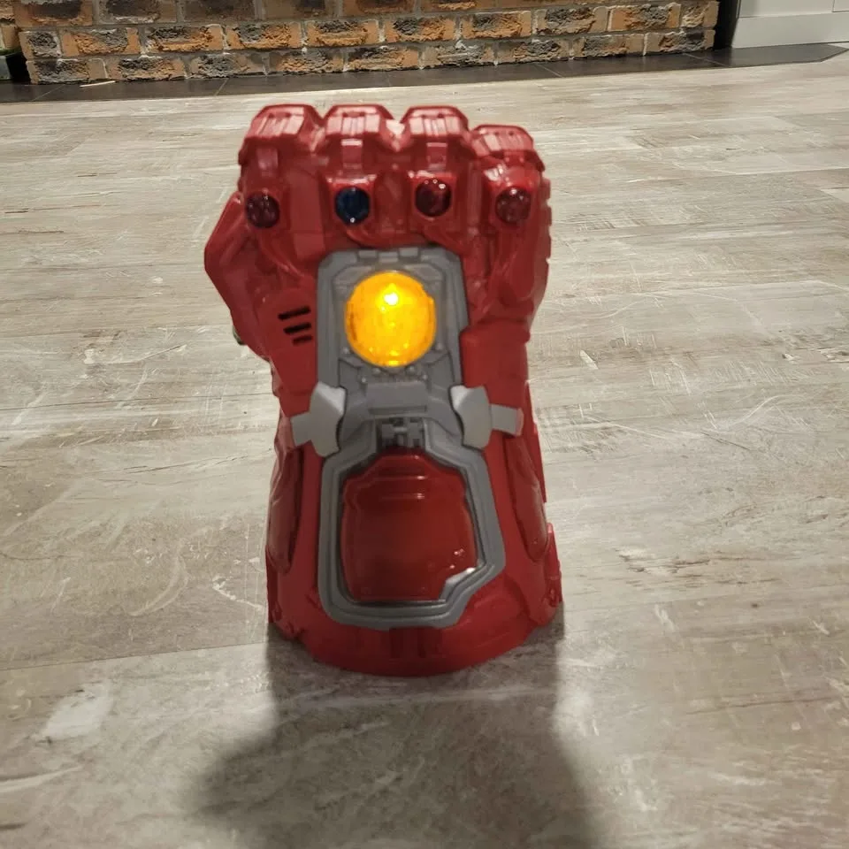 Iron man glove and figure image indicator(2)