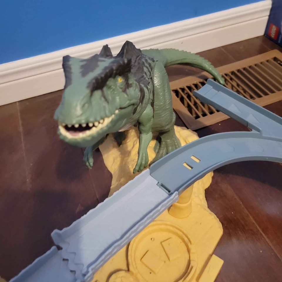 GUC Hot Wheels Jurassic Park car track - photo 3
