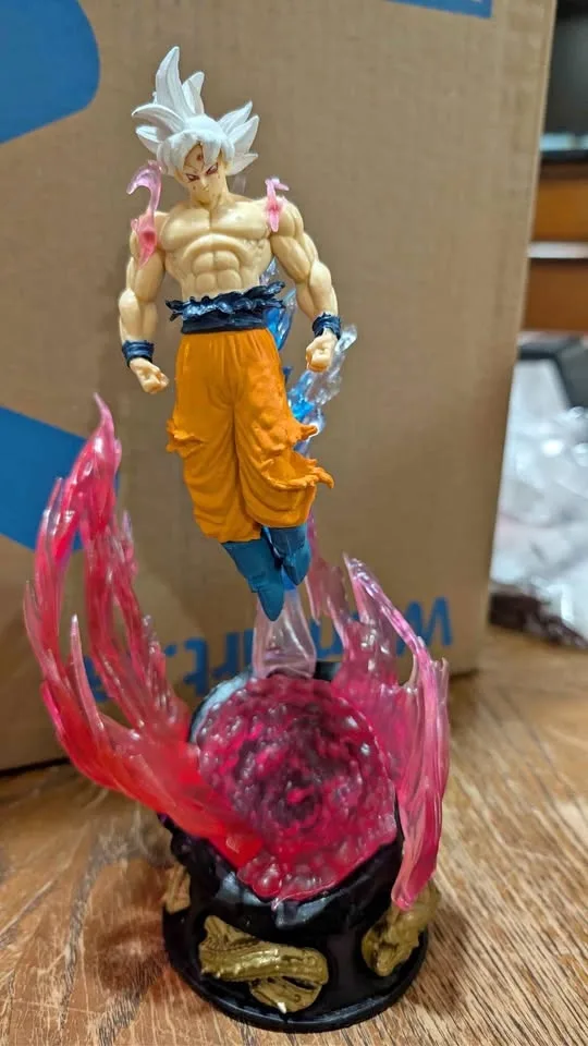 Dragon Ball Z Ultra Instinct Goku Final Form Figure