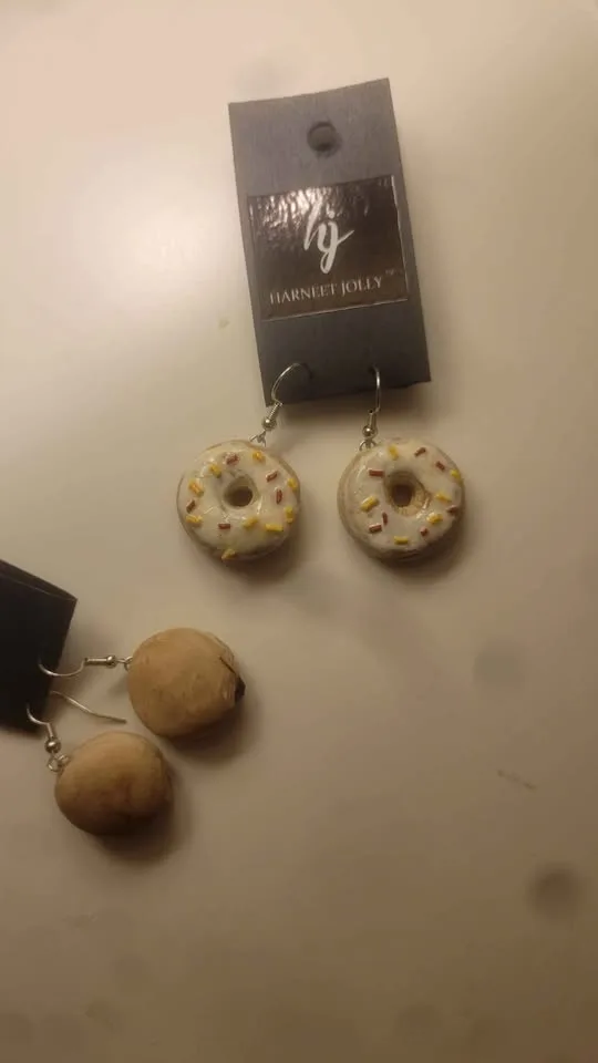 Handmade earrings image indicator(4)