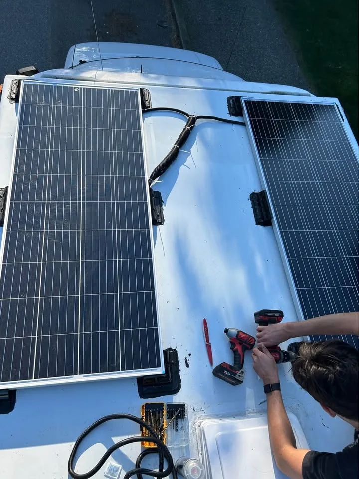 2013 Chevrolet Express image indicator(5)