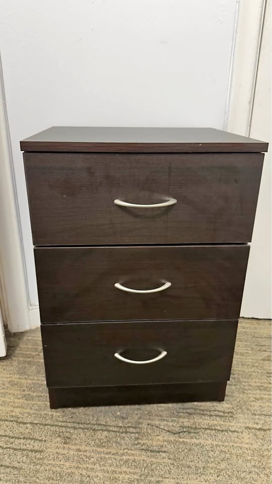 3-Drawer Dark wood Nightstand/Side Table