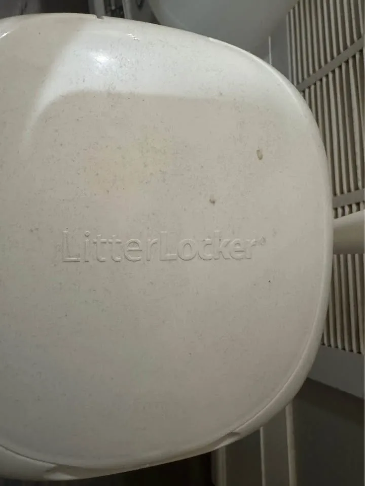LITTER LOCK image indicator(5)