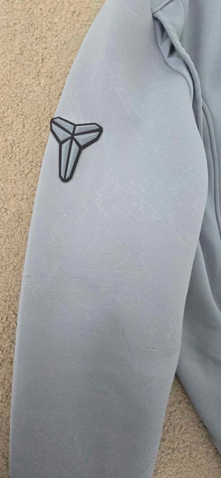 Nike Kobe Bryant Mamba Dri-FIT Full Zip Hoodie, Grey, Size XL - photo 3