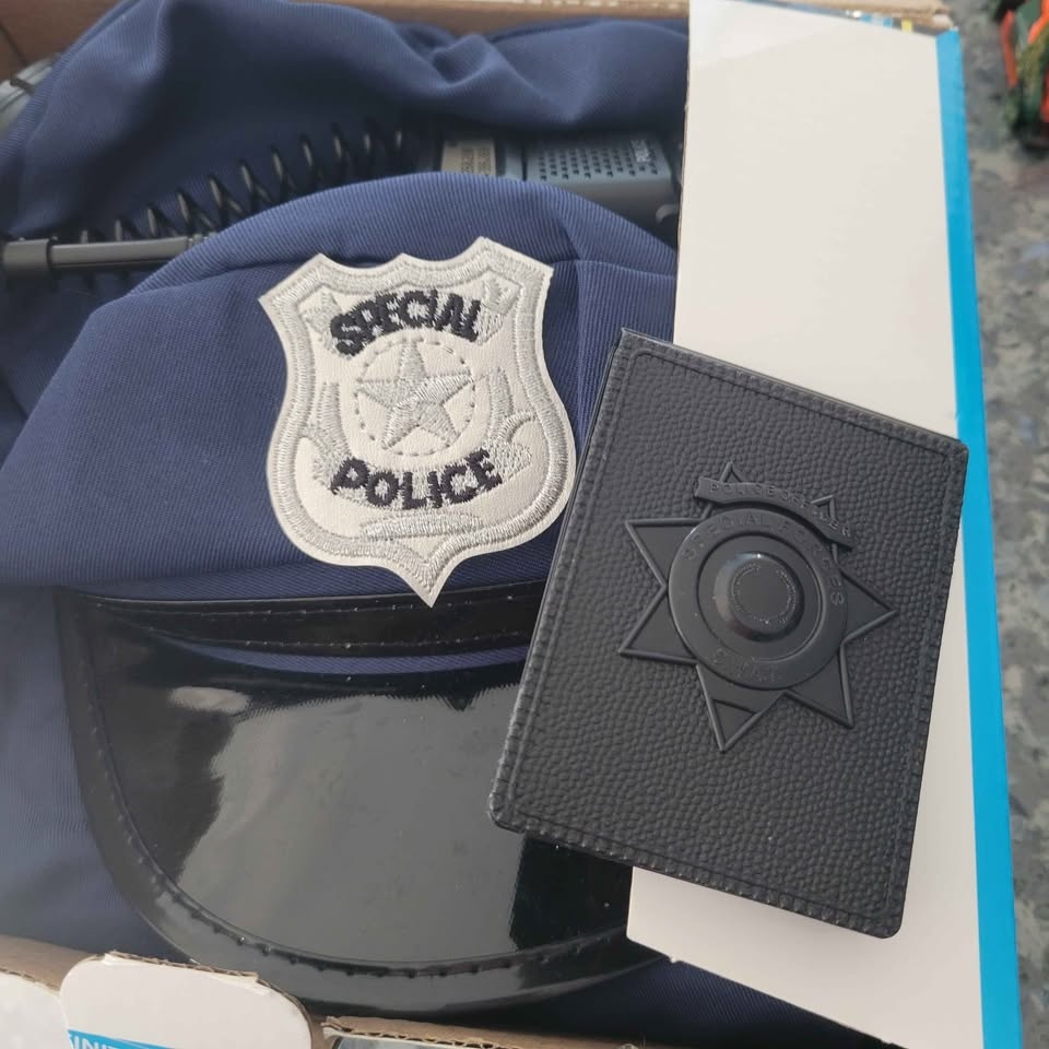 EUC Police costume - photo 5