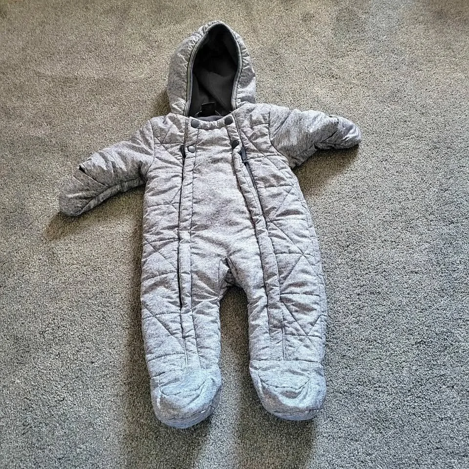 EEUC unisex infant snowsuit size 3-6 months