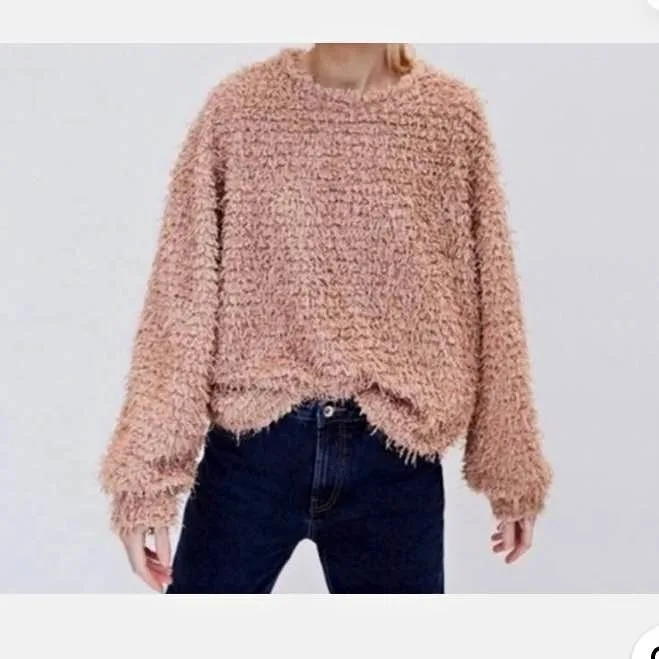 Zara Trafaluc Sweatshirt Pink Fuzzy Long Sleeve Size M