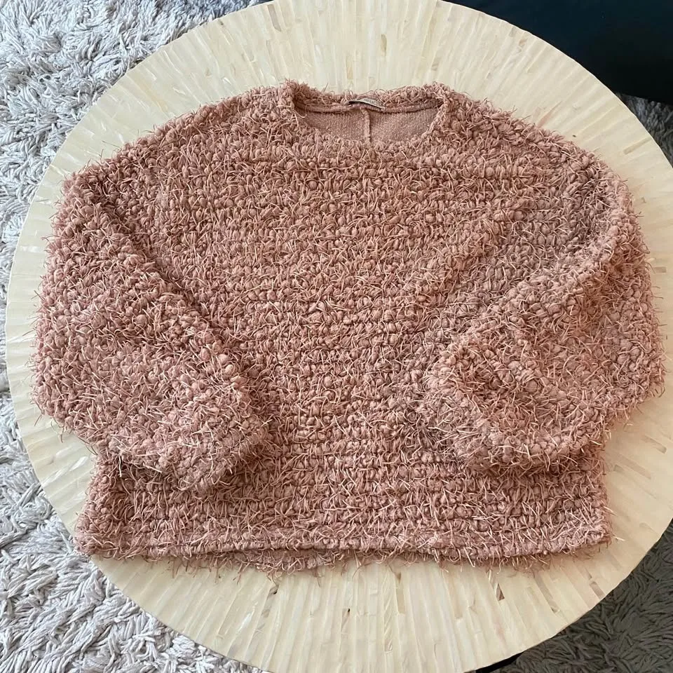 Zara Trafaluc Sweatshirt Pink Fuzzy Long Sleeve Size M image indicator(2)