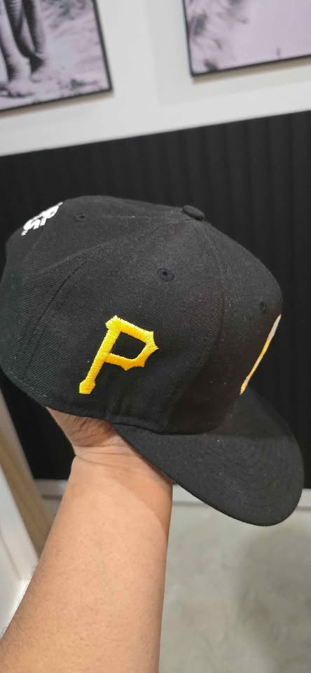 New Era Star Wars Stormtrooper Pittsburgh Pirates Hat - photo 2