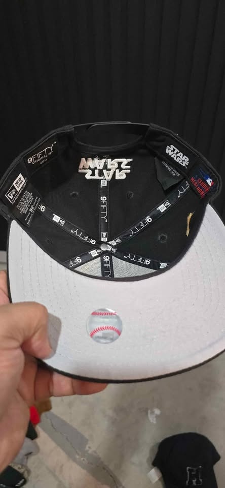New Era Star Wars Stormtrooper Pittsburgh Pirates Hat - photo 4