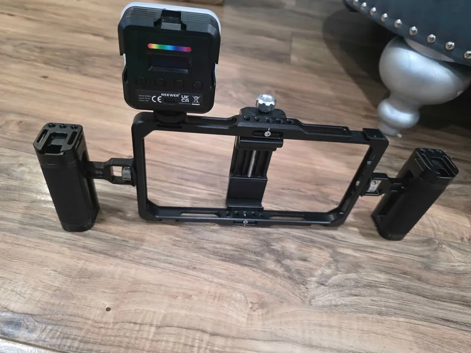 NEEWER Upgraded Phone was light image indicator(2)