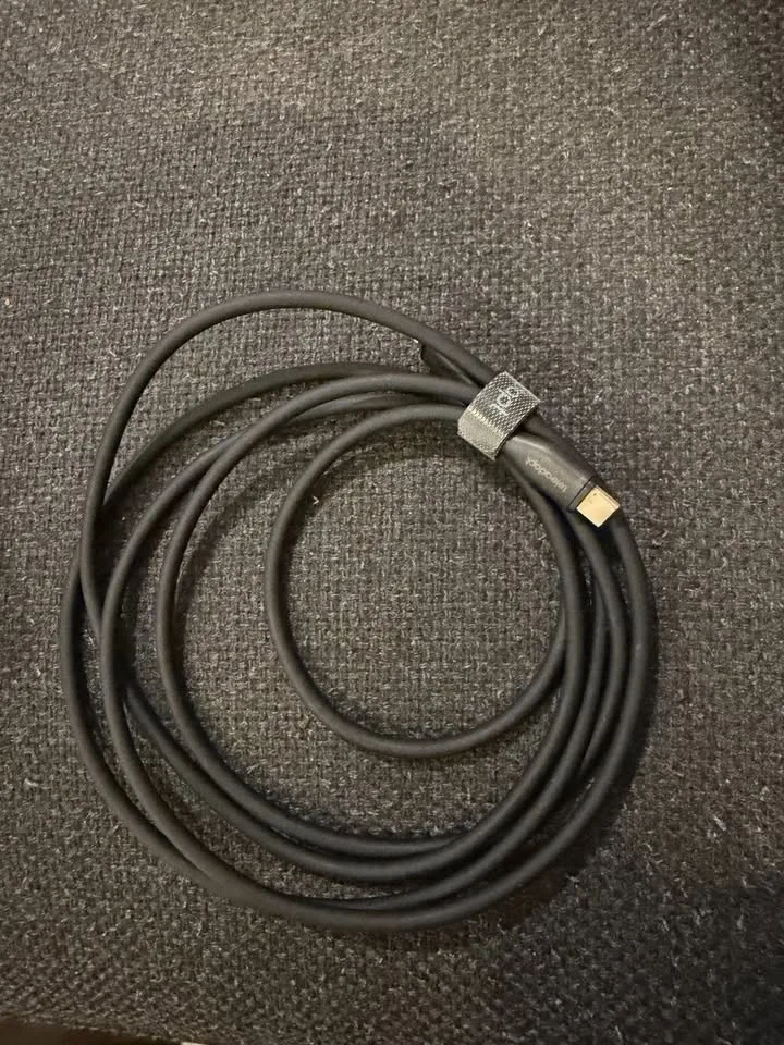 Teleadapt USB C to lightning 6 Ft cable