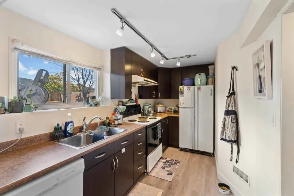 2 Beds 1 Bath - House image indicator(8)